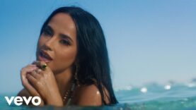 Becky G – Arranca (Official Video) ft. Omega